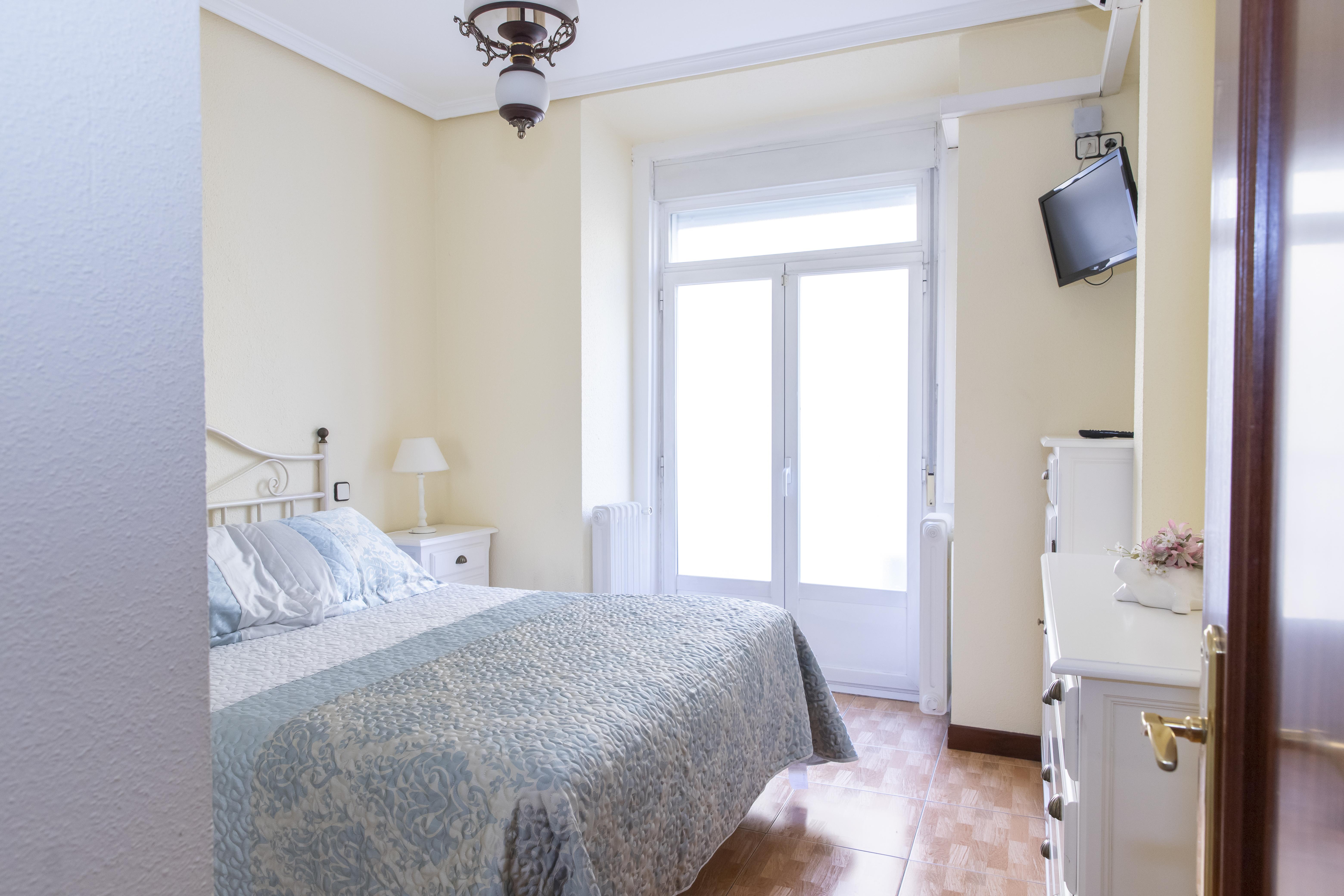 Hostal Tokio Madrid Luaran gambar