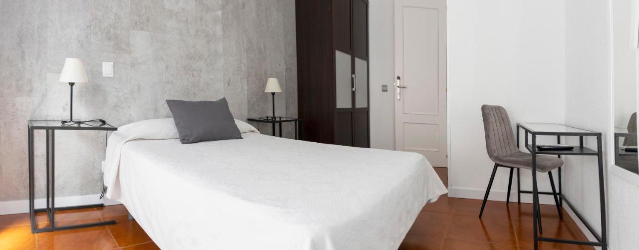 Hostal Tokio Madrid Luaran gambar