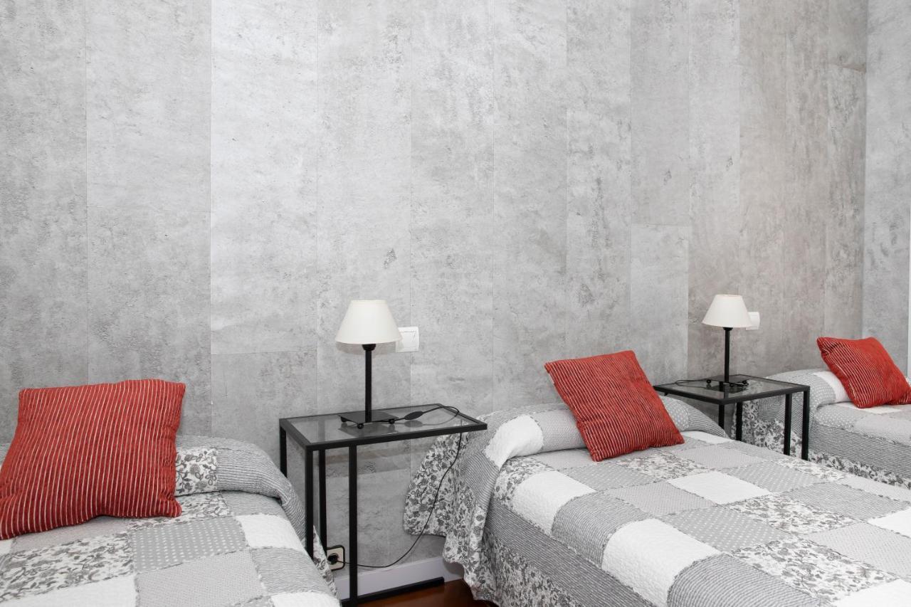 Hostal Tokio Madrid Luaran gambar
