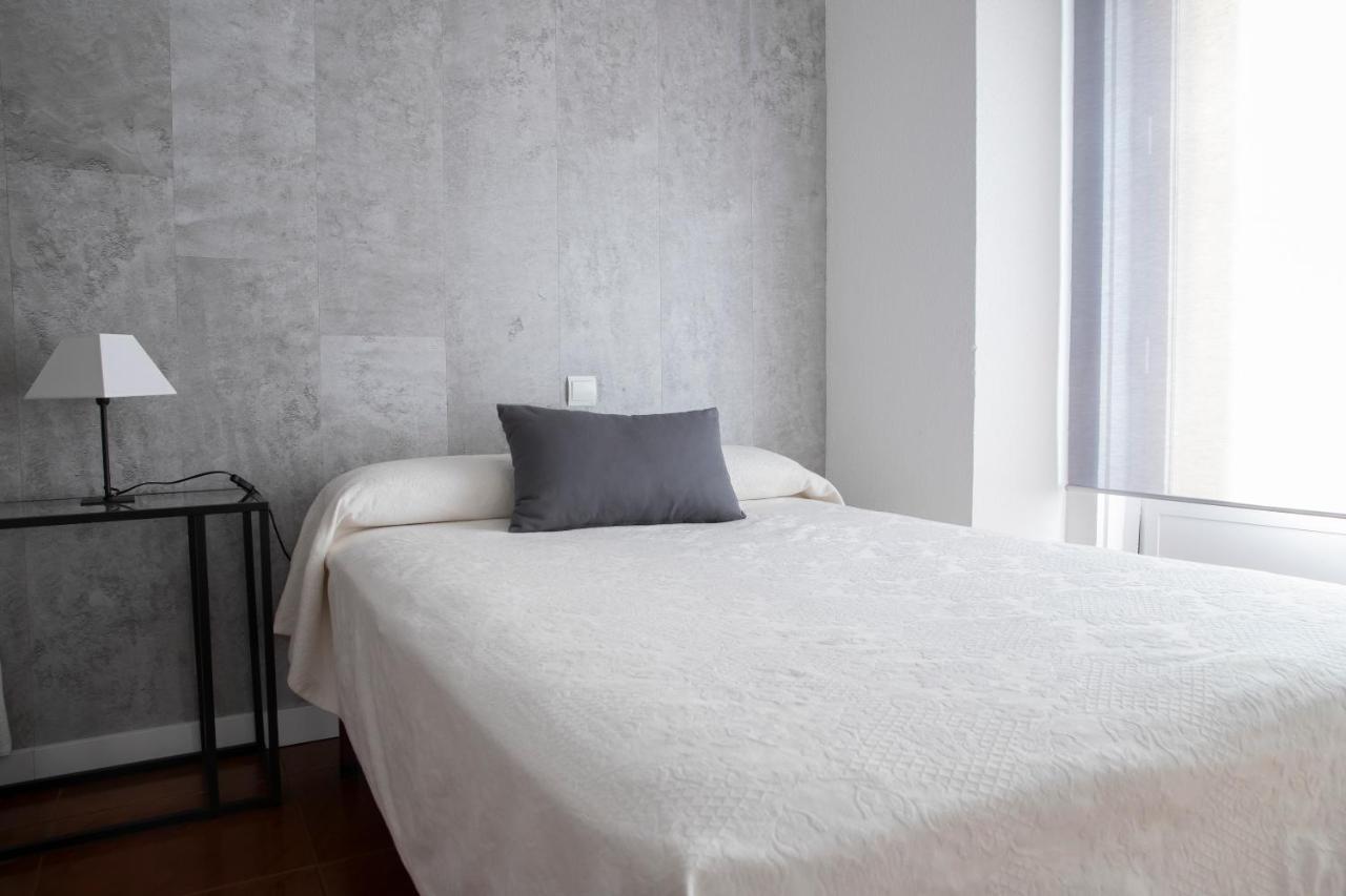 Hostal Tokio Madrid Luaran gambar
