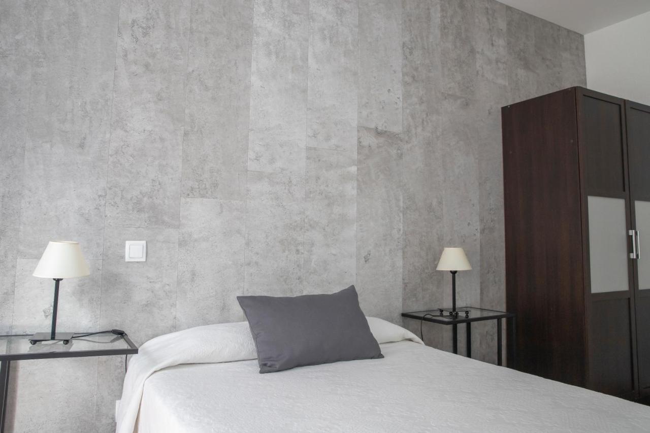 Hostal Tokio Madrid Luaran gambar