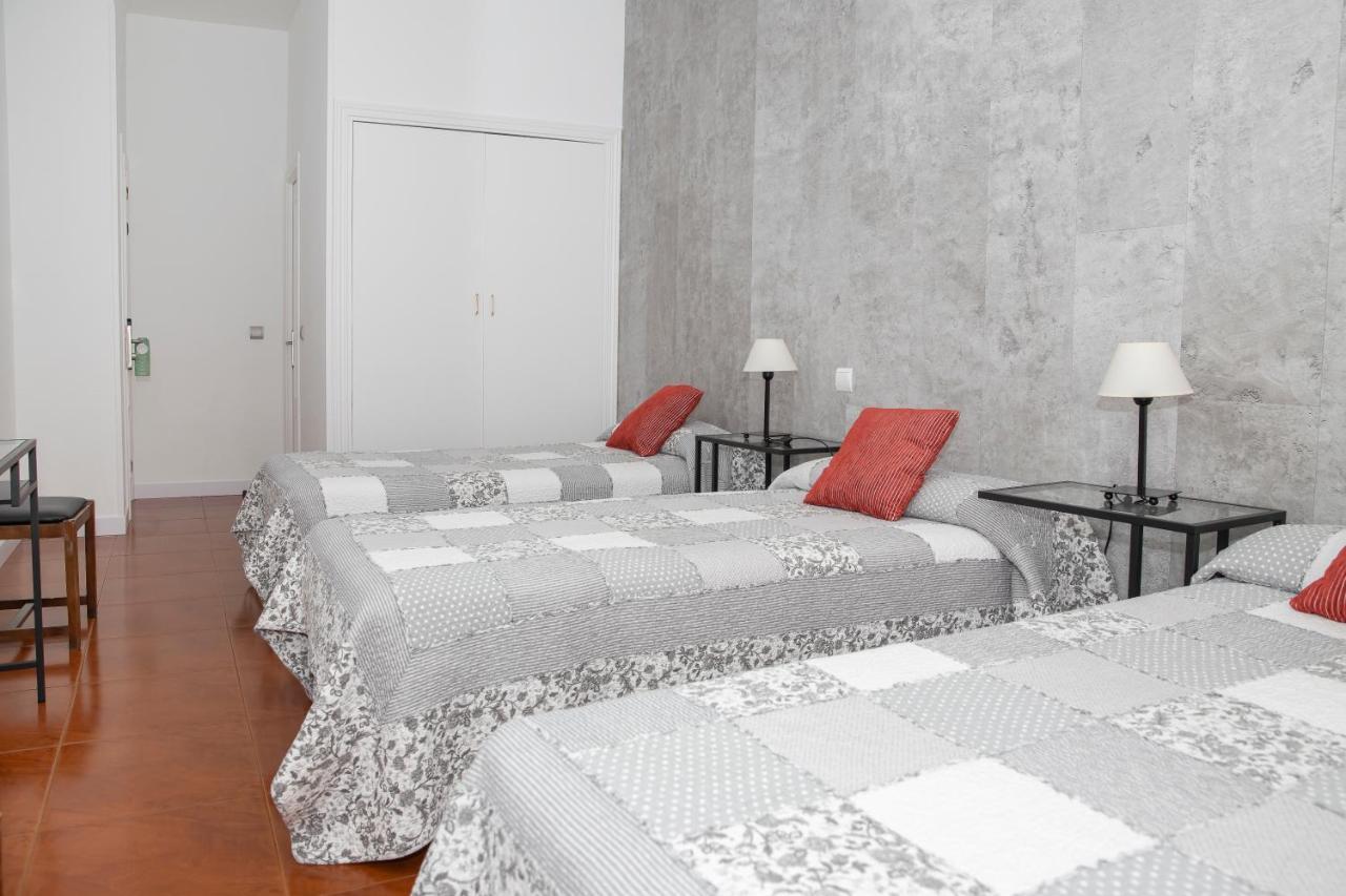 Hostal Tokio Madrid Luaran gambar