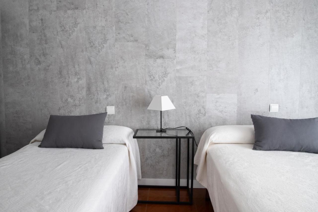 Hostal Tokio Madrid Luaran gambar